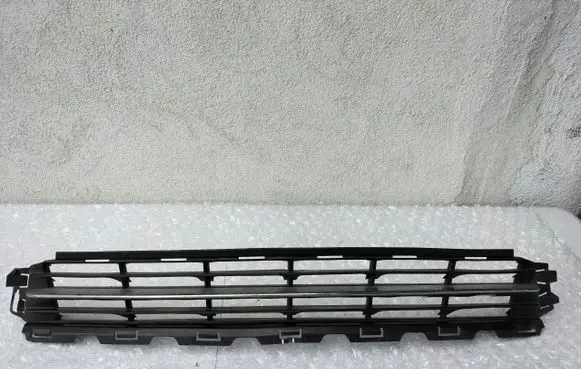 Ford Mondeo Mk III Front bumper splitter molding 0986B