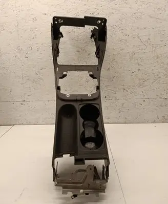 Volkswagen Golf Plus Center console 5M1863243B