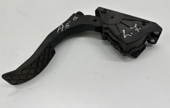 Audi A6 S6 C6 4F Accelerator throttle pedal 4F1723523B