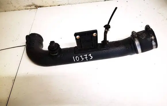 Volkswagen PASSAT B5 Intercooler hose/pipe 8d0145840a