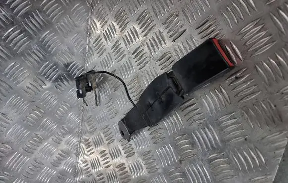 Opel Mokka X Rear seatbelt buckle 42450188