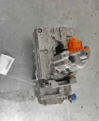 Renault Zoe Air conditioning (A/C) compressor (pump) 926005020R