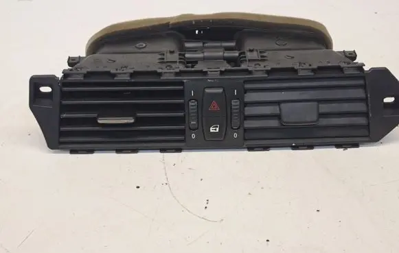 BMW 5 E60 E61 Dash center air vent grill 05114002