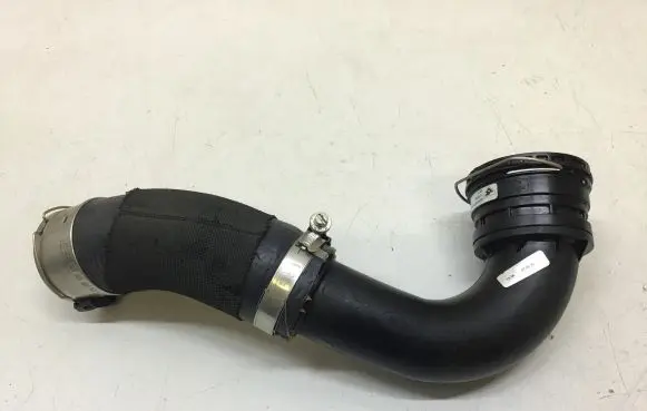 Jaguar E-Pace Intercooler hose/pipe HJ326C646 GJ326C715