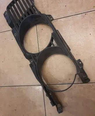 BMW 5 E34 Front grill 843174L