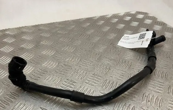 Volvo XC90 Engine coolant pipe/hose 31493274