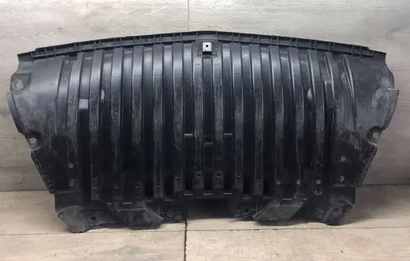 Mercedes-Benz E W213 Engine splash shield/under tray A2135200200 A2135200300 A2135201300