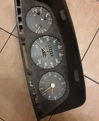 Mercedes-Benz E W124 Speedometer (instrument cluster) 87001123