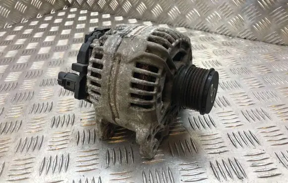 Volkswagen Caddy Generator/alternator 06F903023E