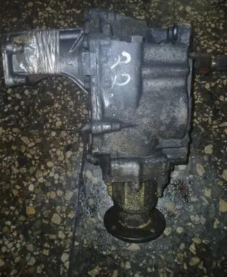 Gearbox transfer box case