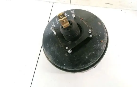 Toyota Avensis T250 Brake booster 4720005170 47200-05170