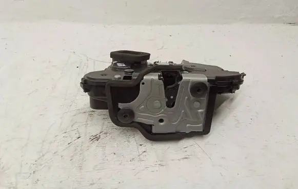 Volkswagen ID.3 Front door lock 10B837015