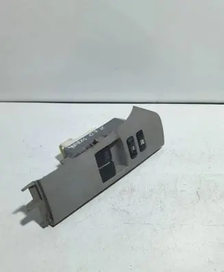 Toyota Yaris Electric window control switch 742320D110