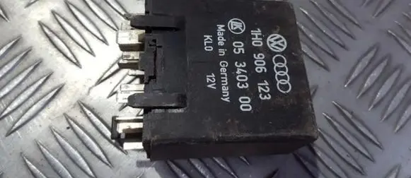 Volkswagen Golf II Other relay 1H0906123 05340300
