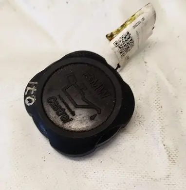 BMW 5 E60 E61 Oil filler cap 7560481