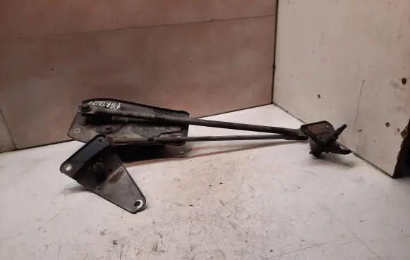 Peugeot Partner Front wiper linkage and motor 964421078001 470146