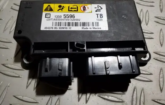 Opel Insignia A Airbag control unit/module 13505596 404376B5