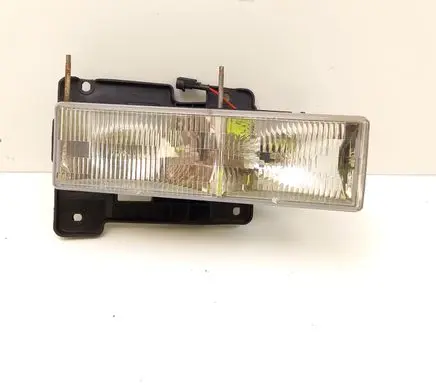 Chevrolet Tahoe Headlight/headlamp 201668001A 201668H1