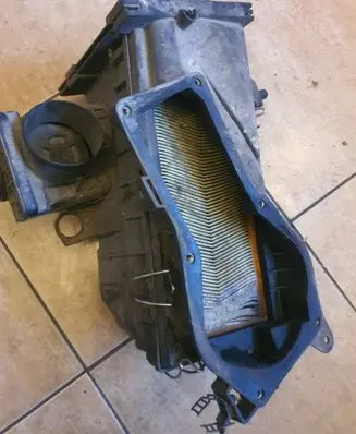 Audi 80 90 B3 Air filter box cover 026133837g 026133871a