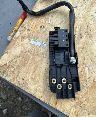 Mercedes-Benz E W211 Fuse box set 013948411