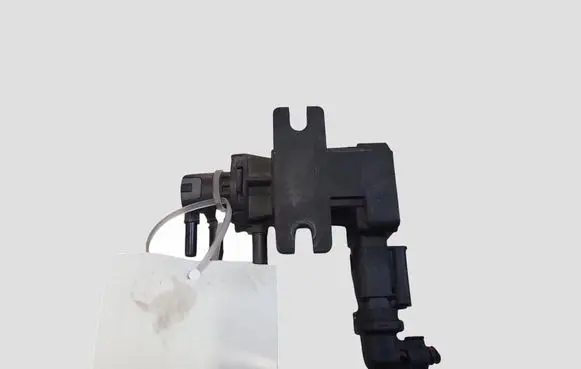 Citroen C5 Turbo solenoid valve 9674084680