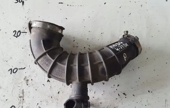 Audi A8 S8 D4 4H Air intake hose/pipe 4H0129572
