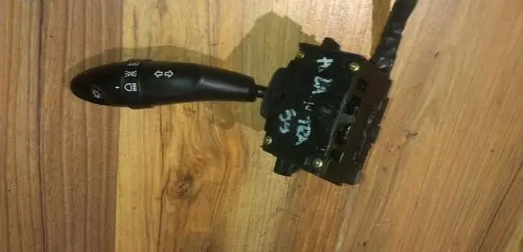 Hyundai Lantra II Indicator stalk