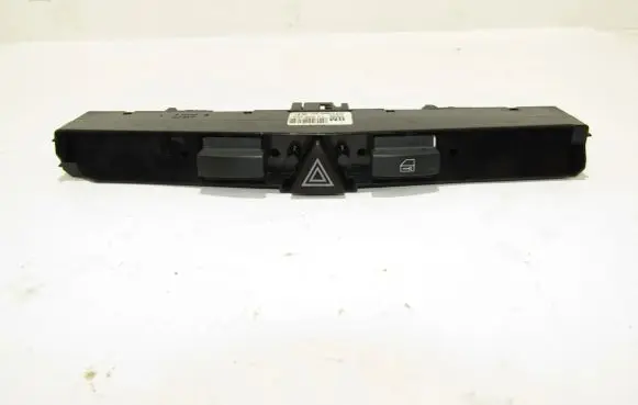 Opel Zafira B Hazard light switch 13100105