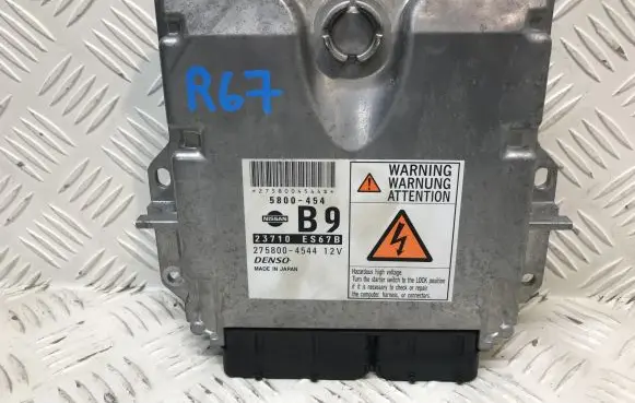 Nissan X-Trail T30 Engine control unit/module 23710ES67B 2758004544
