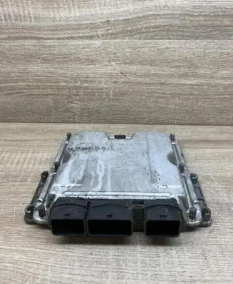 Citroen Xsara Picasso Engine control unit/module 9647693180 0281011084
