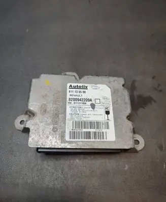 Renault Master III Airbag control unit/module 8200942209A