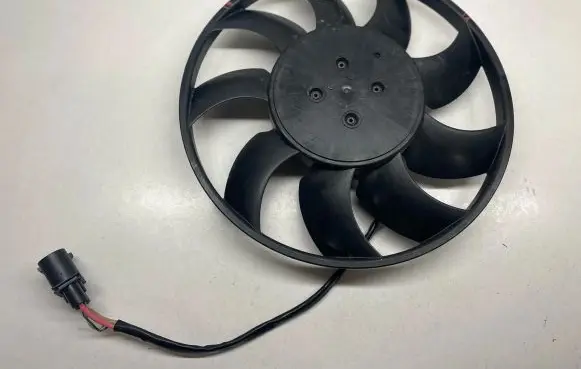 Porsche Macan (95B) Electric radiator cooling fan 95B959455