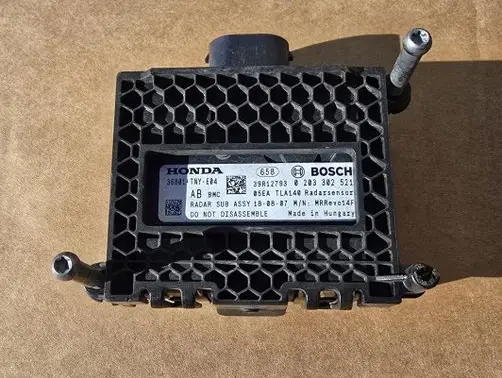 Honda CR-V Distronic sensor radar 0203302521