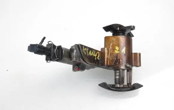 Volkswagen PASSAT B5.5 Timing belt/chain tensioner 058109088E