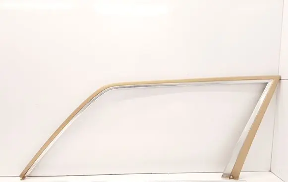 Mercedes-Benz W123 Rear side glass trim CHAMPAGNEMETALLICPAINT473U