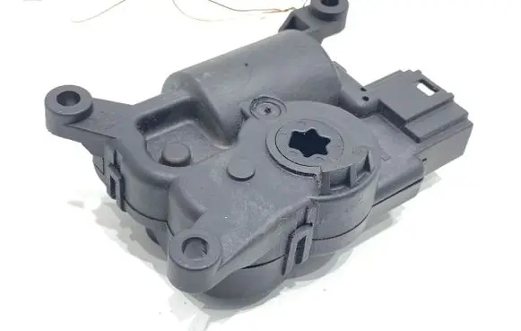 Volkswagen Golf VII Air flap motor/actuator 5Q0907511D