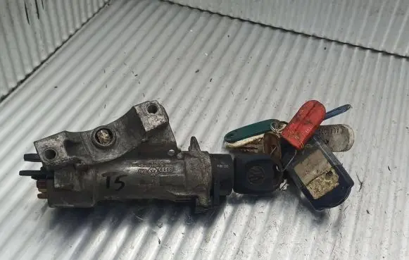 Volkswagen Transporter - Caravelle T4 Ignition lock 4B0905851C