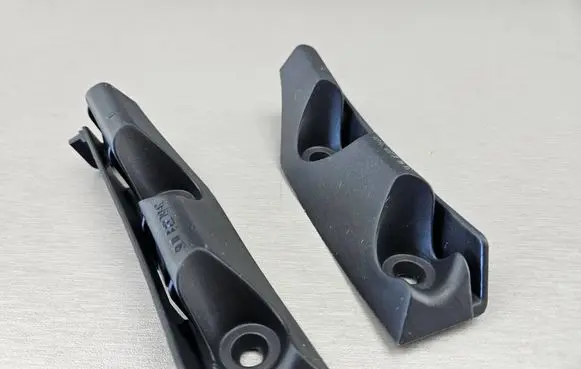 BMW 3 E46 Front splash guards bracket 8252797 51118252797 8252798