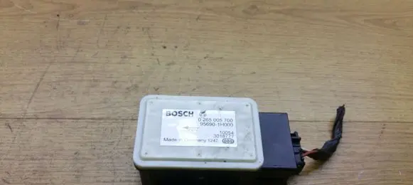 Hyundai i30 ESP acceleration yaw rate sensor 0265005700 956901H000