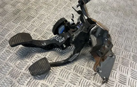 Peugeot 5008 Pedal assembly 84PK3A0602652