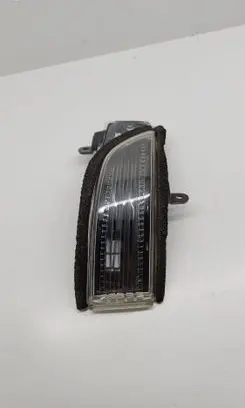 Subaru Outback (BS) Mirror indicator light A048695 VC2130