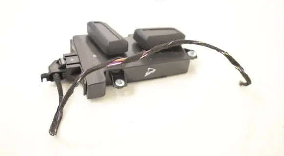 BMW 2 F45 Seat control module 8K0959748
