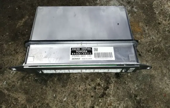 Lexus GS 300 350 430 450H Engine control unit/module 8966630373 2753000651