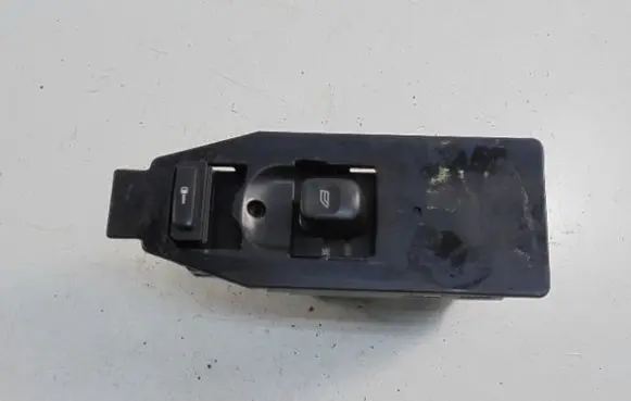 Volvo V70 Electric window control switch 30658147