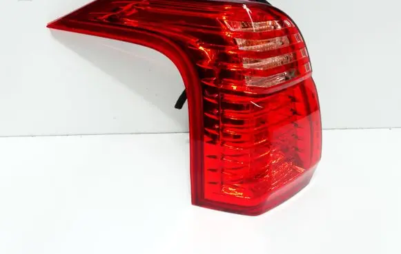 Peugeot 5008 Rear/tail lights 9672666580 26124102