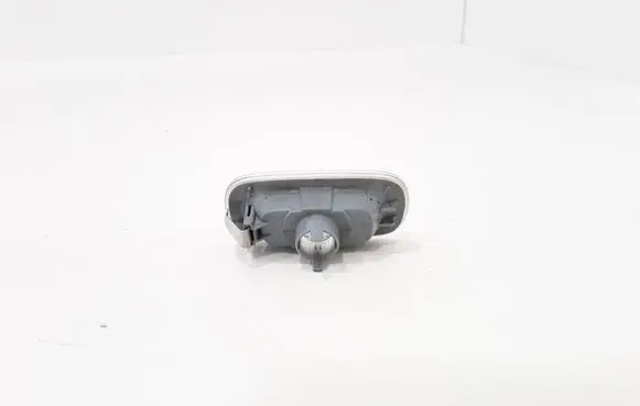 Audi A4 S4 B7 8E 8H Front fender indicator light 8E0949127