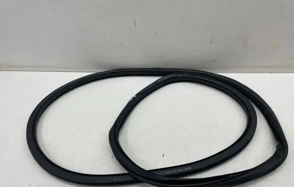 Audi A3 8Y Front door rubber seal 8Y0831721B