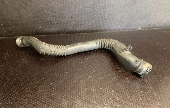 BMW X1 E84 Intercooler hose/pipe 7797483 446291603 58300015