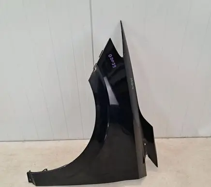 MG MG4 ev Fender B2039