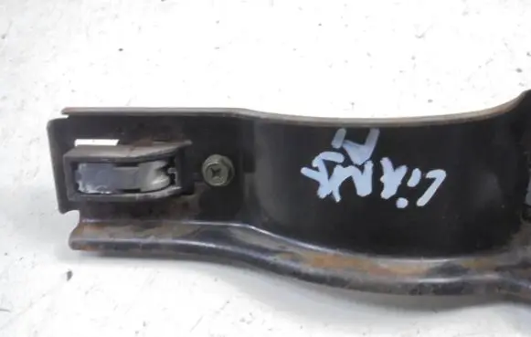 Suzuki Liana Rear door exterior handle